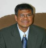 Dr. Michael Rayel